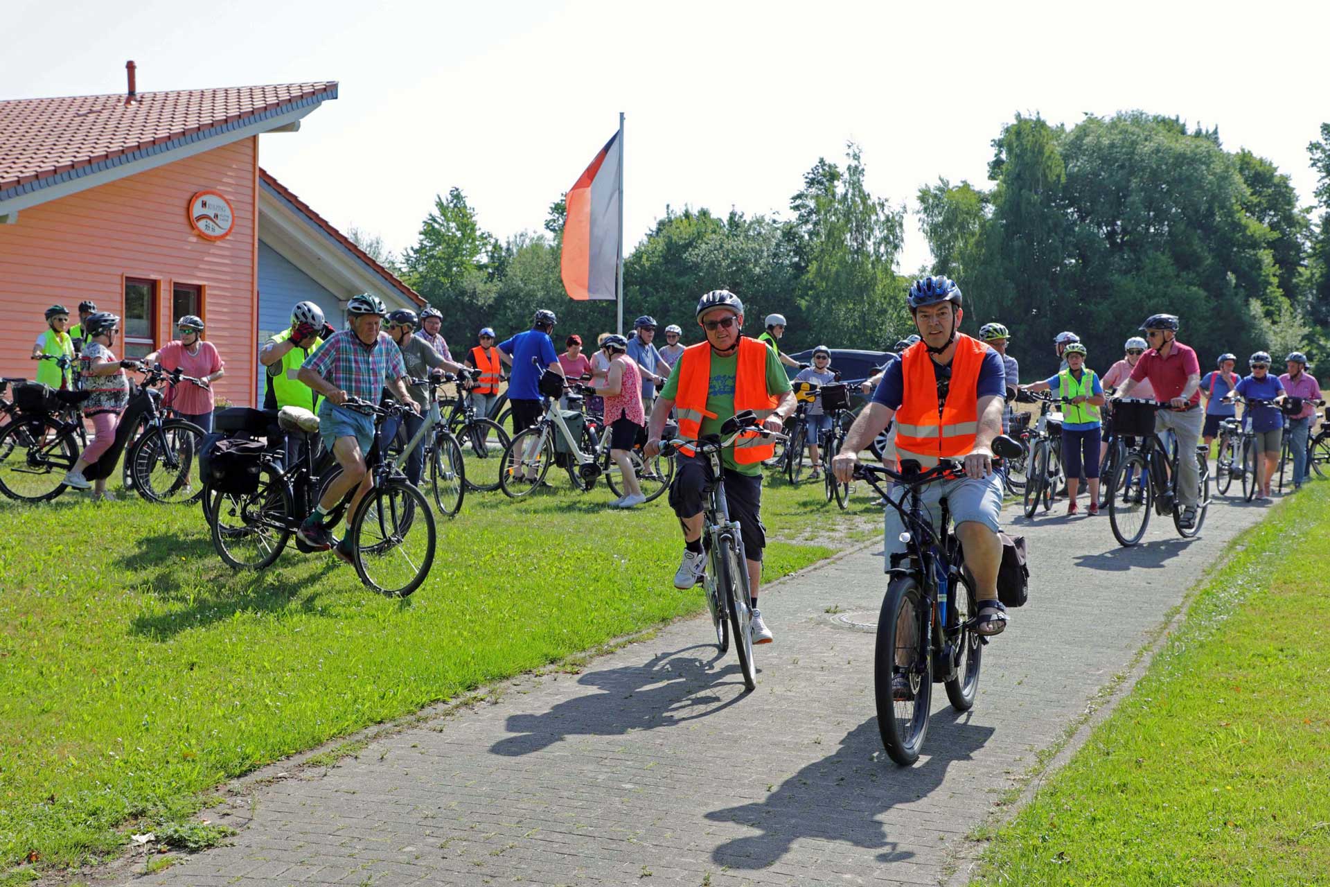 Mehr über den Artikel erfahren Mit dem Fahrrad durch die Großgemeinde